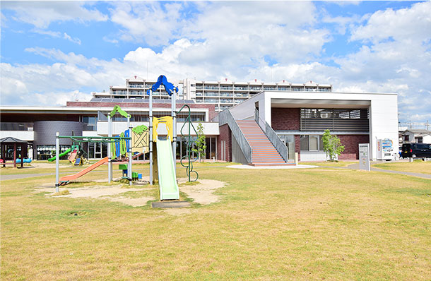 別府小学校