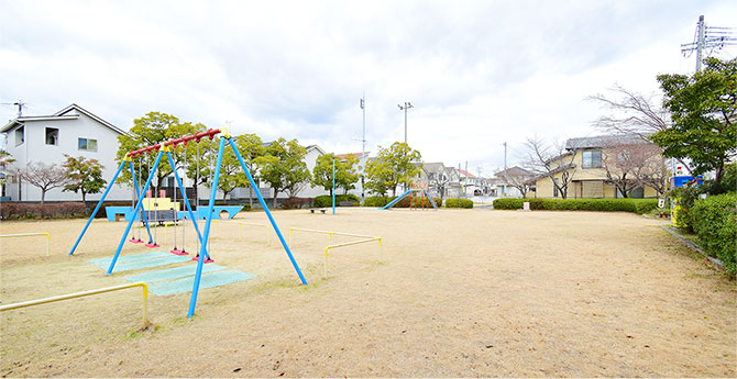 ひなしげ児童公園