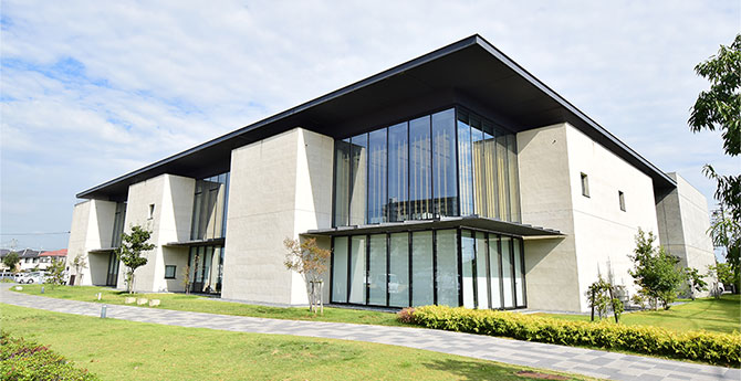 高砂市立図書館