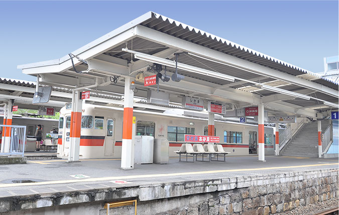 山電飾磨駅